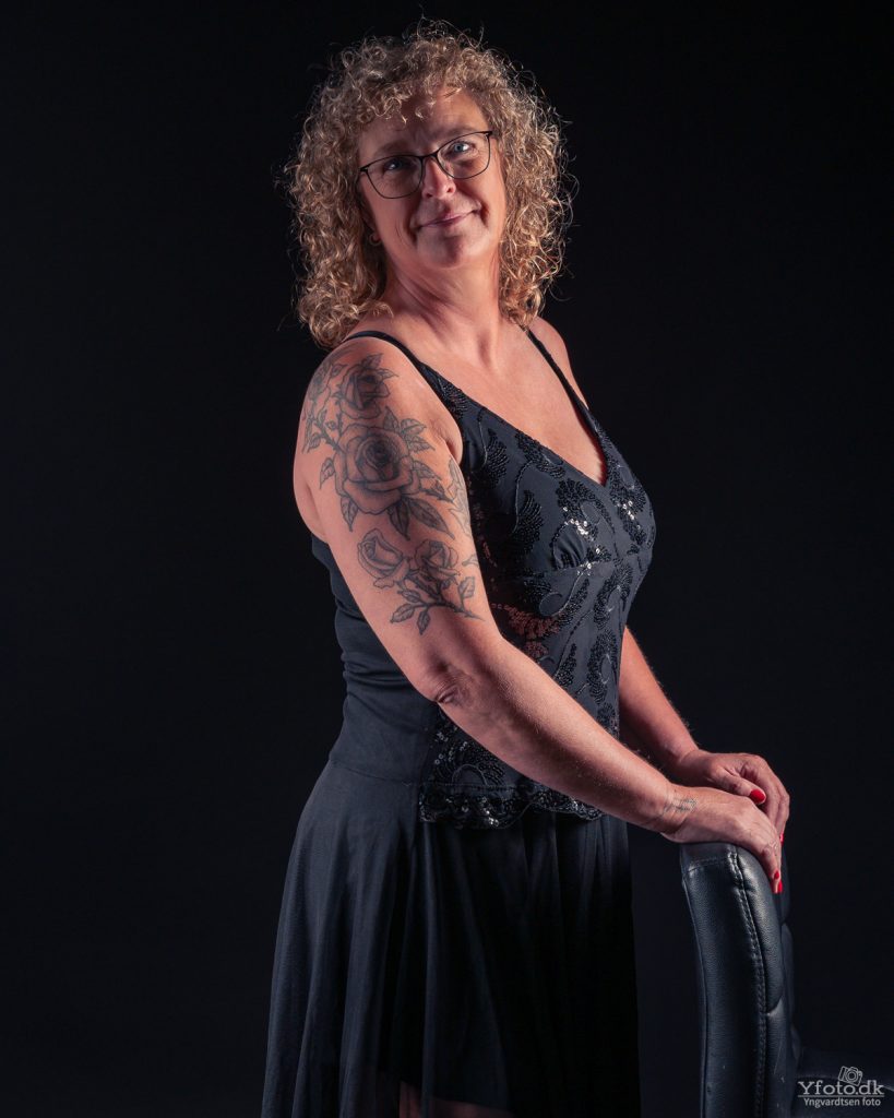 24HY08 8407